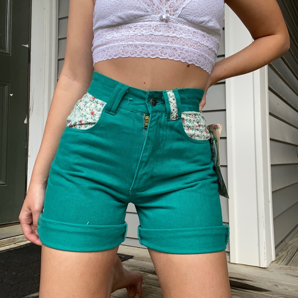 nwt teal floral shorts